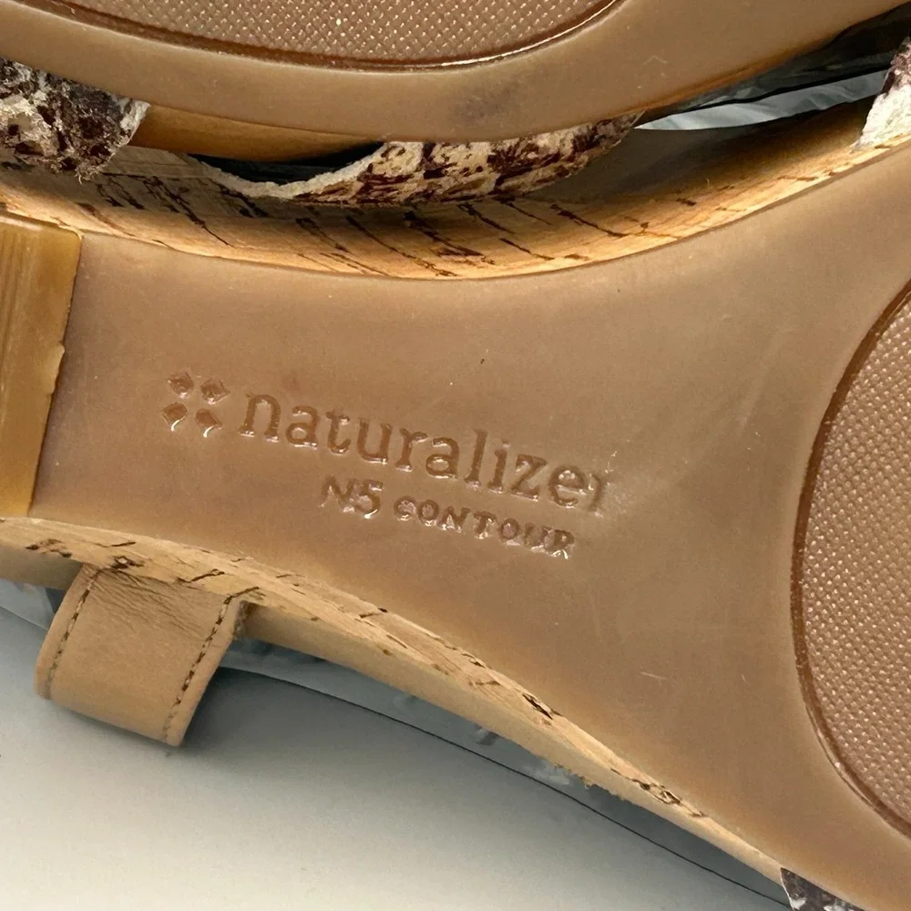 Naturalizer N5 Wedge Heel Sandal Brown Tan Snake Sandal Strappy Womens 9 Cork